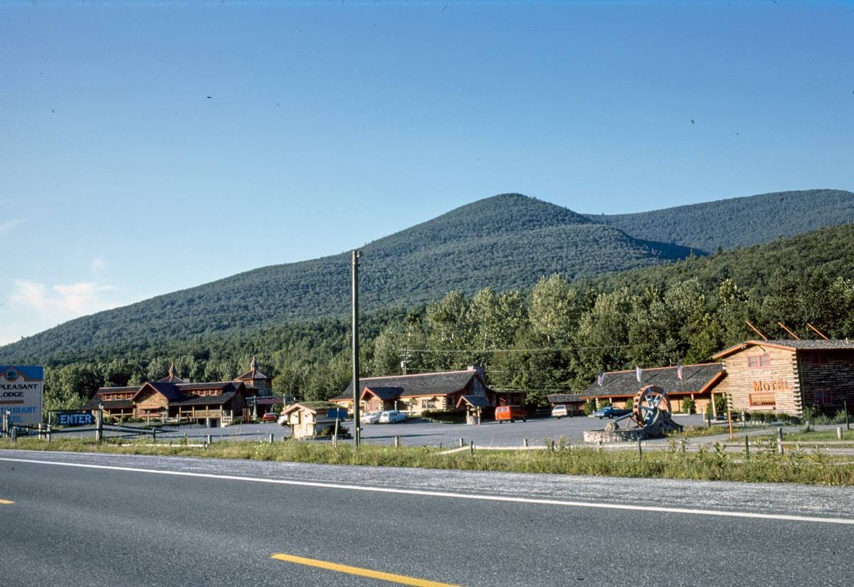 Historic Photo : 1976 Mt. Pleasant Lodge, Route 28, Mount Pleasant, New York | Margolies | Roadside America Collection | Vintage Wall Art :