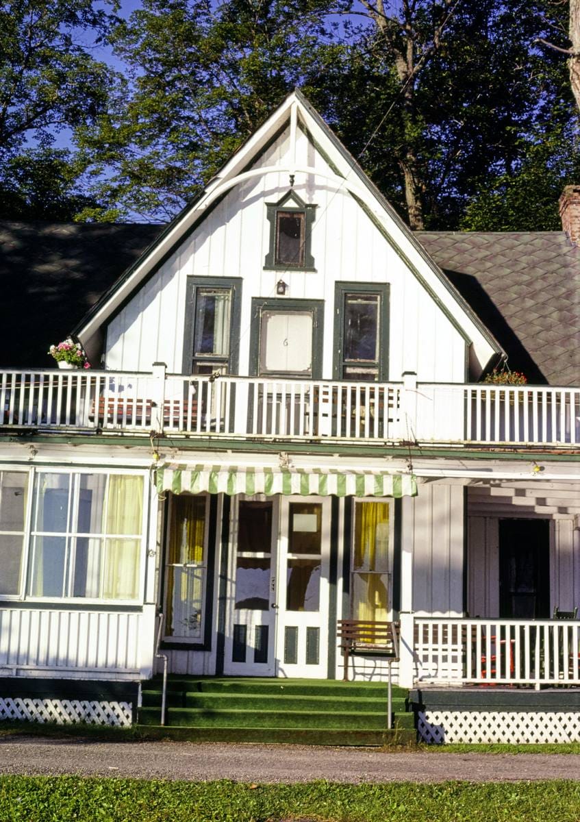 Historic Photo : 1987 Scott's Windemere house, Deposit, New York | Margolies | Roadside America Collection | Vintage Wall Art :