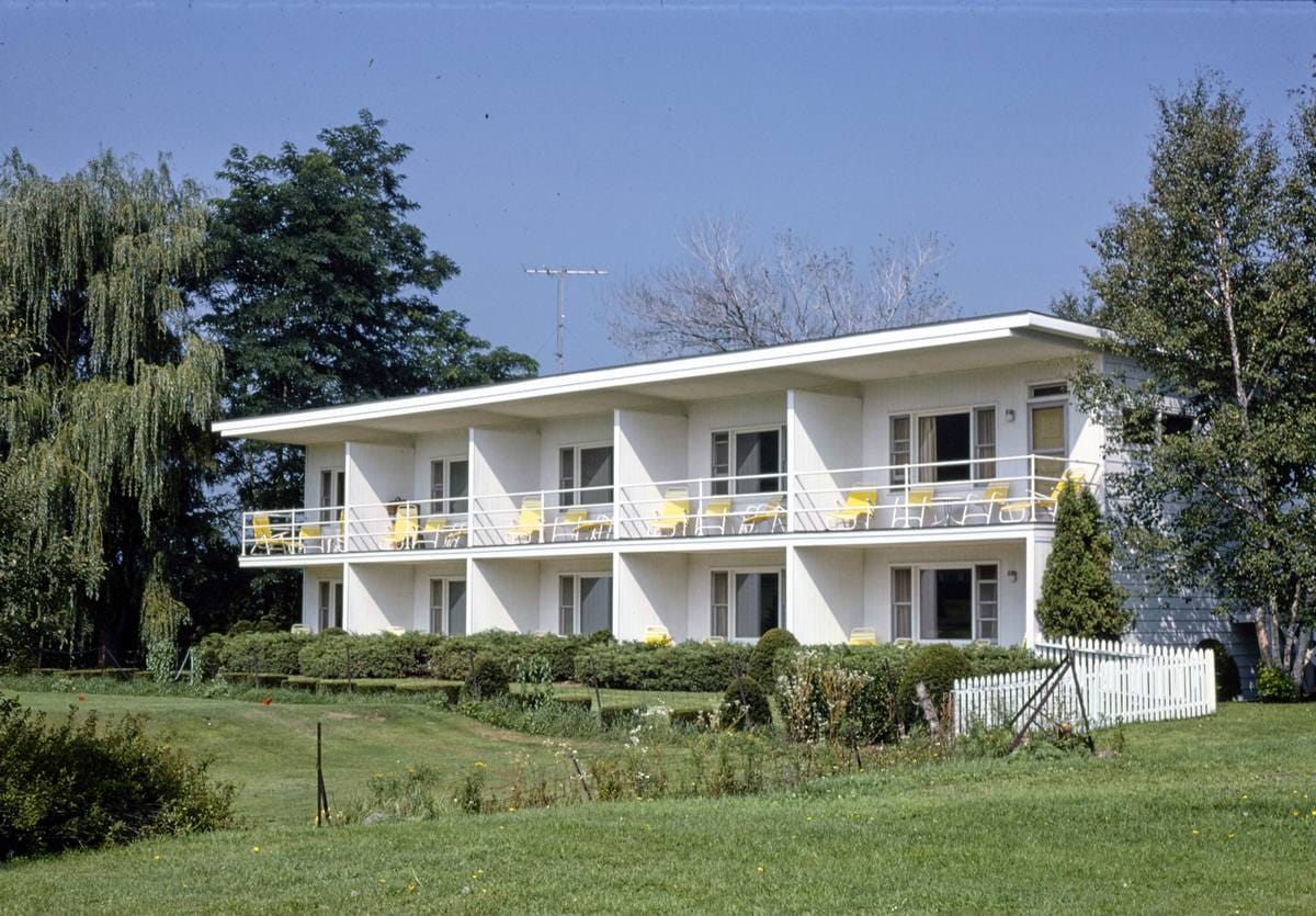 Historic Photo : 1977 Thompson House, new unit, Windham, New York | Margolies | Roadside America Collection | Vintage Wall Art :