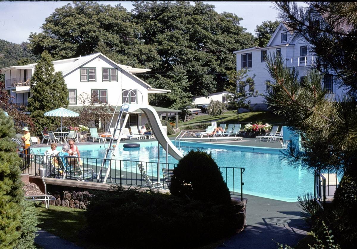 Historic Photo : 1977 Thompson House, pool, Windham, New York | Margolies | Roadside America Collection | Vintage Wall Art :