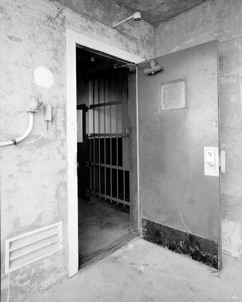 Historic Photo : Travis Air Force Base, Building No. 925, W Street, Fairfield, Solano County, CA 2 Photograph
