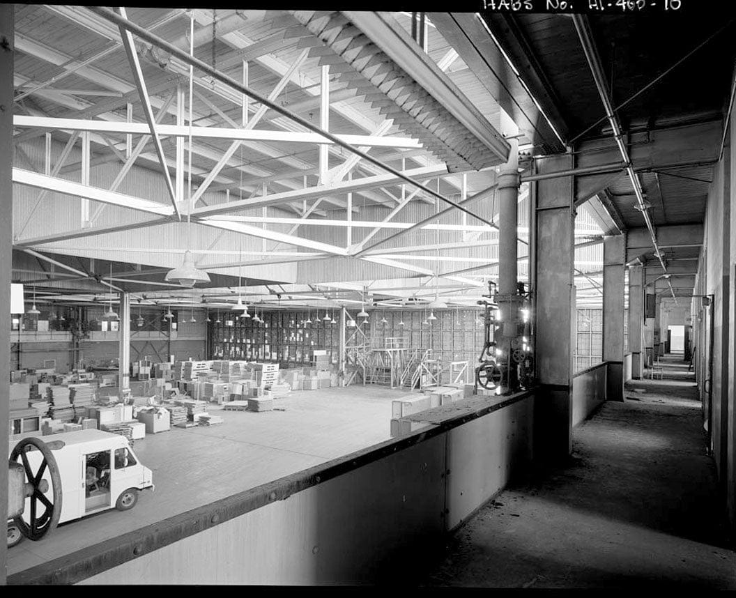 Historic Photo : U.S. Naval Base, Pearl Harbor, Landplane Hangar Type, Wasp Boulevard and Gambier Bay Street, Pearl City, Honolulu County, HI 2 Photograph