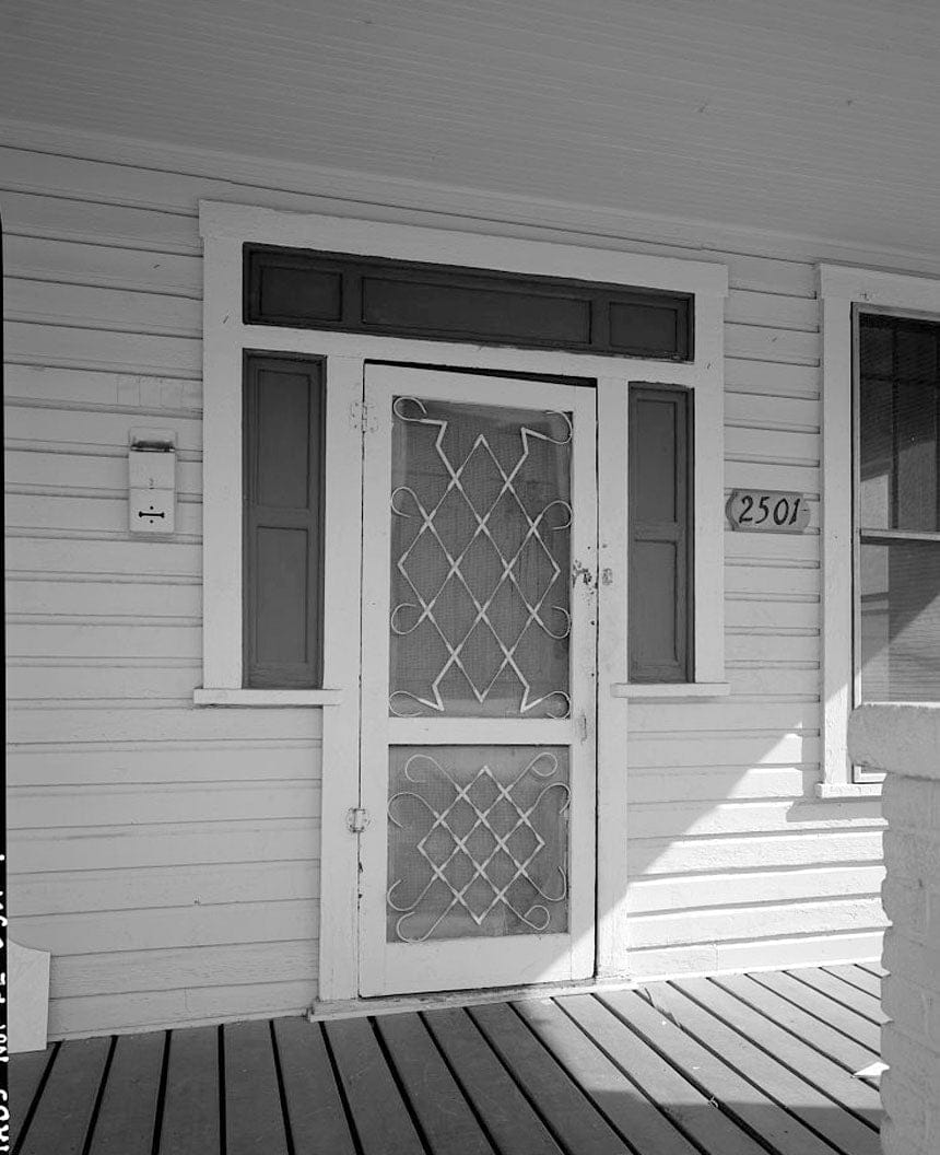 Historic Photo : Newport News & Old Point Railway & Electric Company, Trolley Barn & Administration Building, 3400 Victoria Boulevard, Hampton, Hampton, VA 8 Photograph