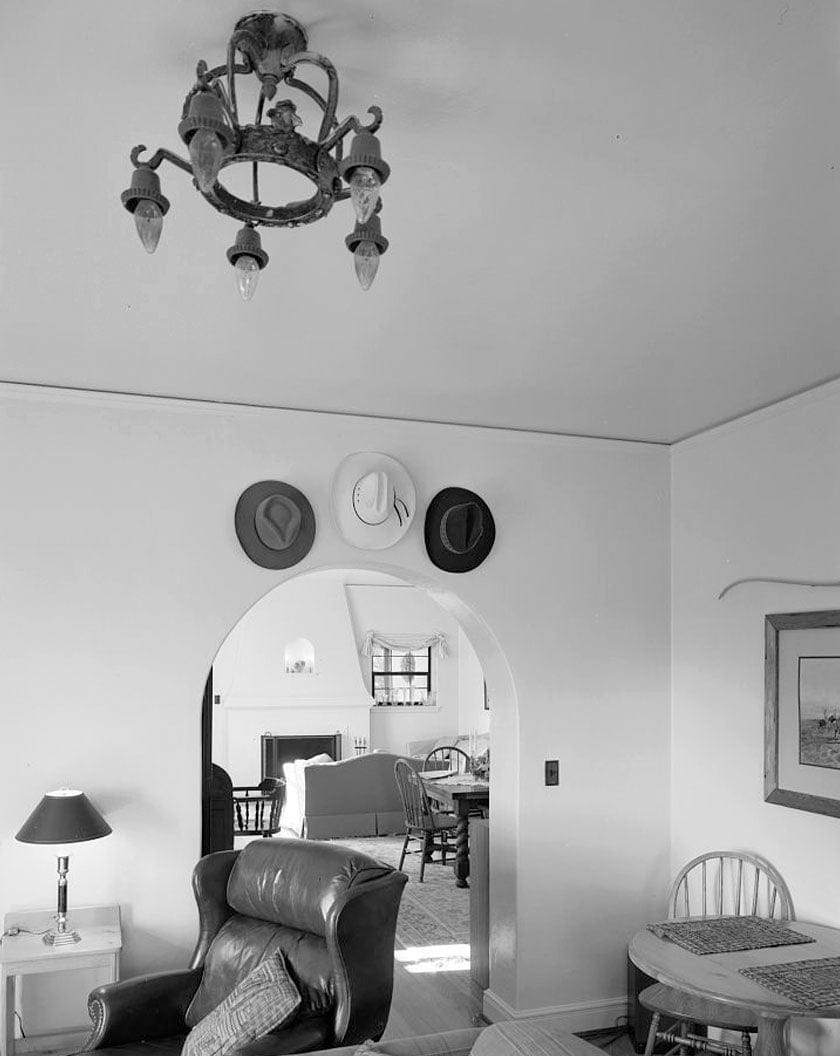 Historic Photo : Hamilton Field, Company Officers' Quarters Type D, South Oakwood Drive & Las Lomas Drive, Novato, Marin County, CA 3 Photograph