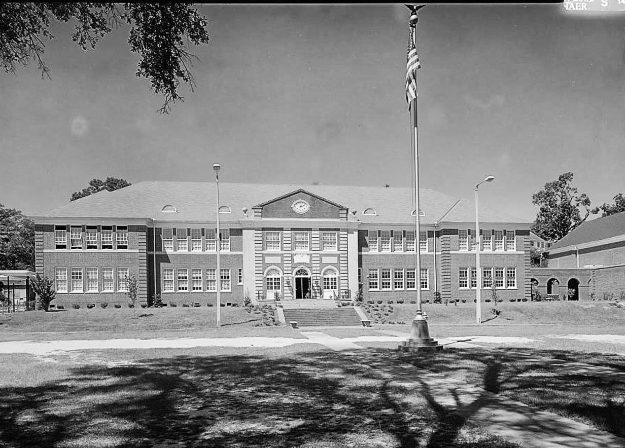 Historic Photo : Lafayette Lanier School, 6001 Twentieth Avenue, Valley, Chambers County, AL 1 Photograph