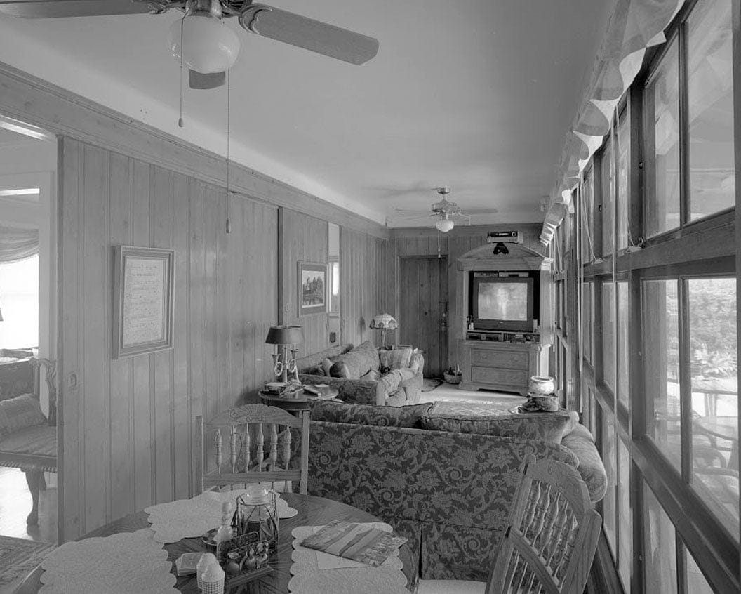 Historic Photo : Hickam Field, Officers' Housing Type G, 205 Seventh Street, Honolulu, Honolulu County, HI 1 Photograph