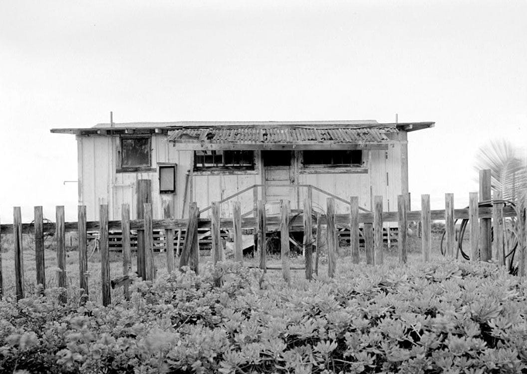 Historic Photo : Beach House, Building No. 699, Airport Road, Moloka'i Island, Kalaupapa, Kalawao County, HI 1 Photograph