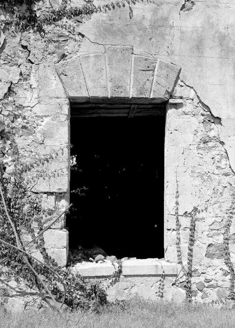 Historic Photo : Hamakuapoko Mill (Ruins), Puunee Sugar Mill vicinity, Paia, Maui County, HI 1 Photograph