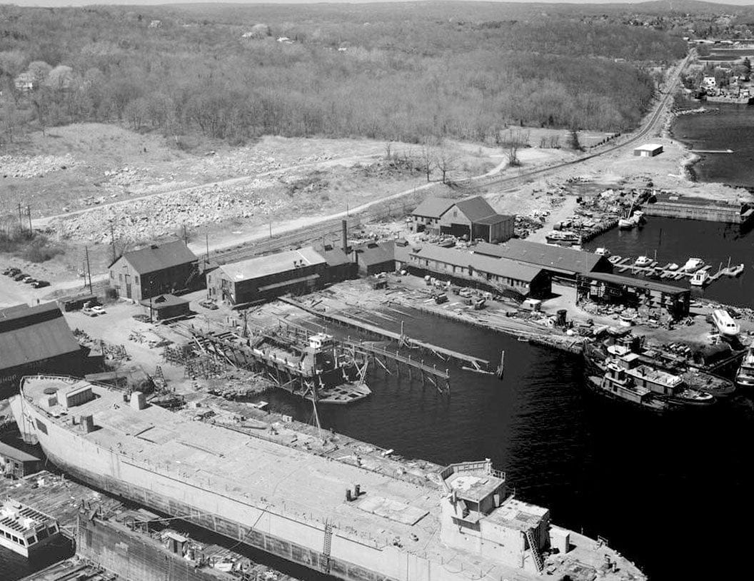 Historic Photo : Thames Tow Boat Company, Foot of Farnsworth Street, New London, New London County, CT 13 Photograph