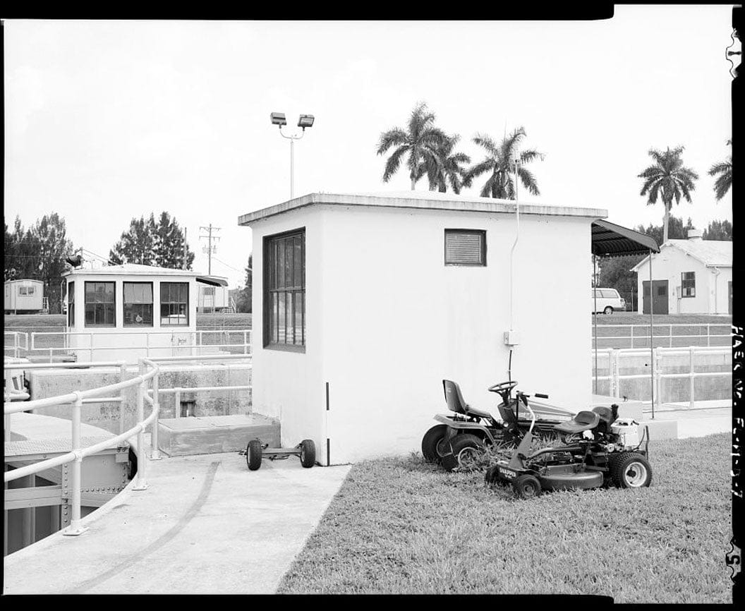 Ortona Lock, Lock No. 2, Machinery and Control Houses, Caloosahatchee River, Cross-State Canal, Okeechobee Intracoastal Waterway, Ortona, Glades County, FL 1