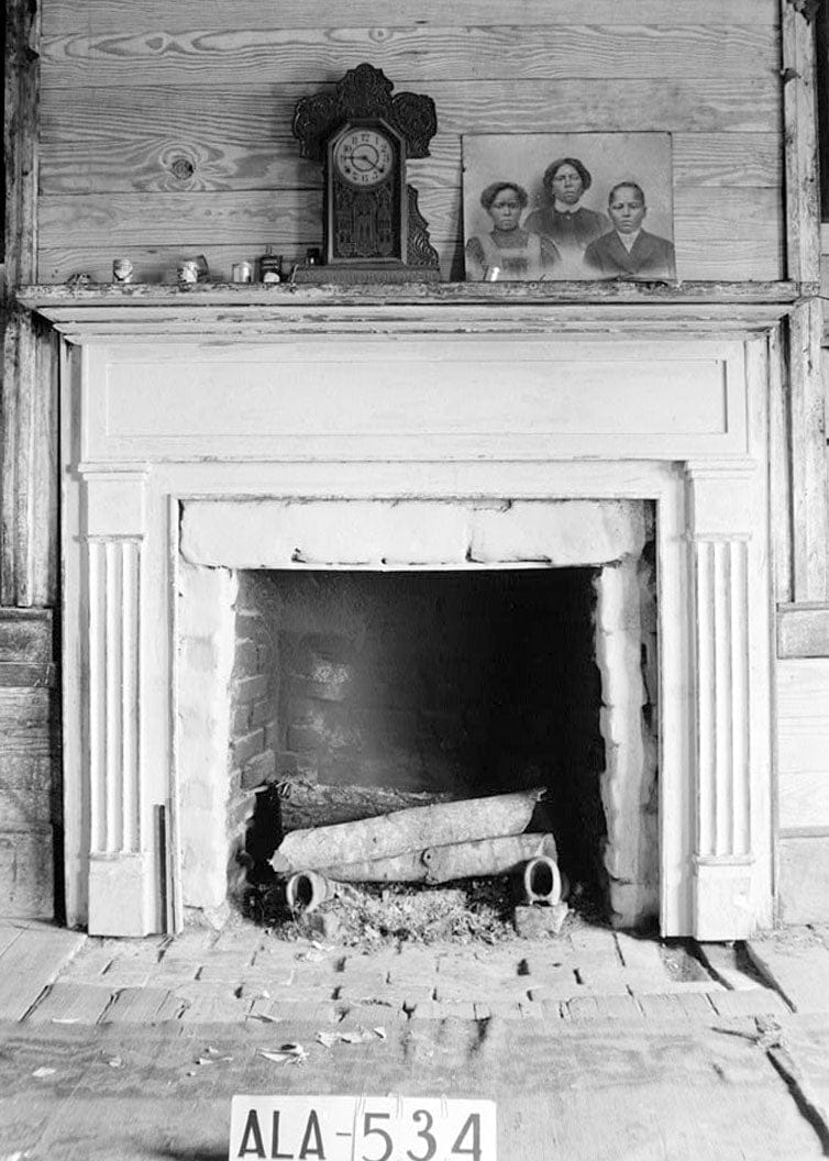 Historic Photo : Frame Plantation House, County Road 26, Tuskegee, Macon County, AL 2 Photograph