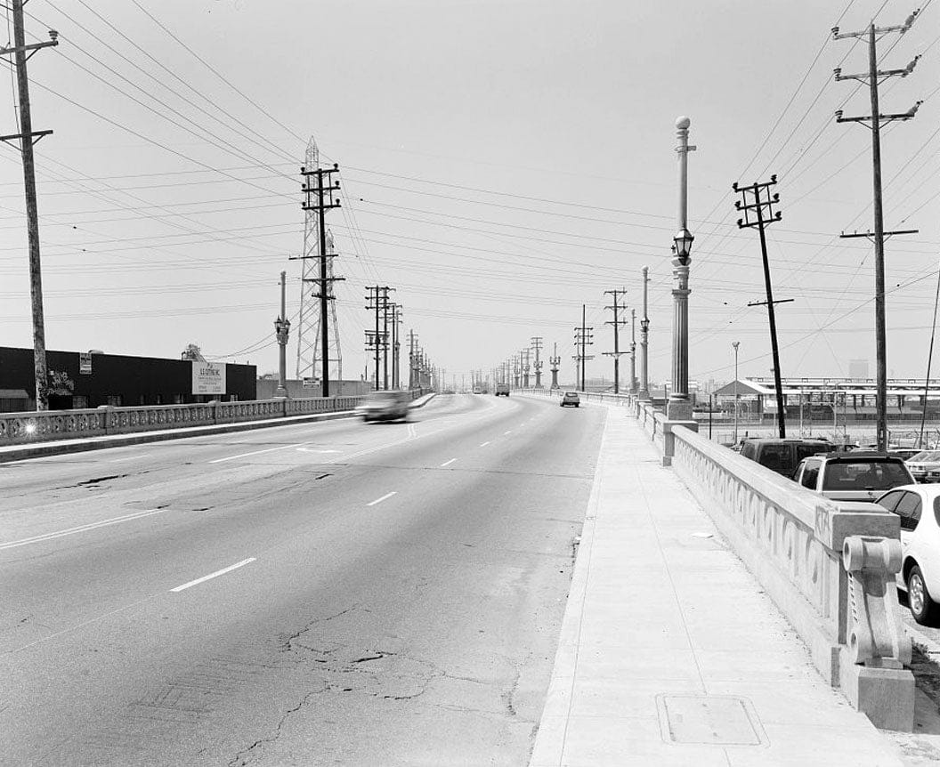 Historic Photo : Ninth Street Viaduct, Spanning Los Angeles River at Olympic Boulevard, Los Angeles, Los Angeles County, CA 11 Photograph
