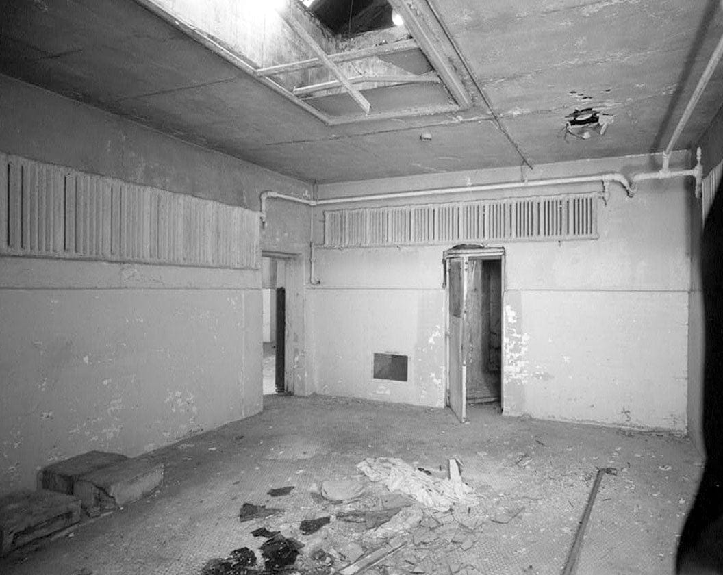 Historic Photo : Schwartz Bath House, 2201-2207 East First Street, Los Angeles, Los Angeles County, CA 1 Photograph