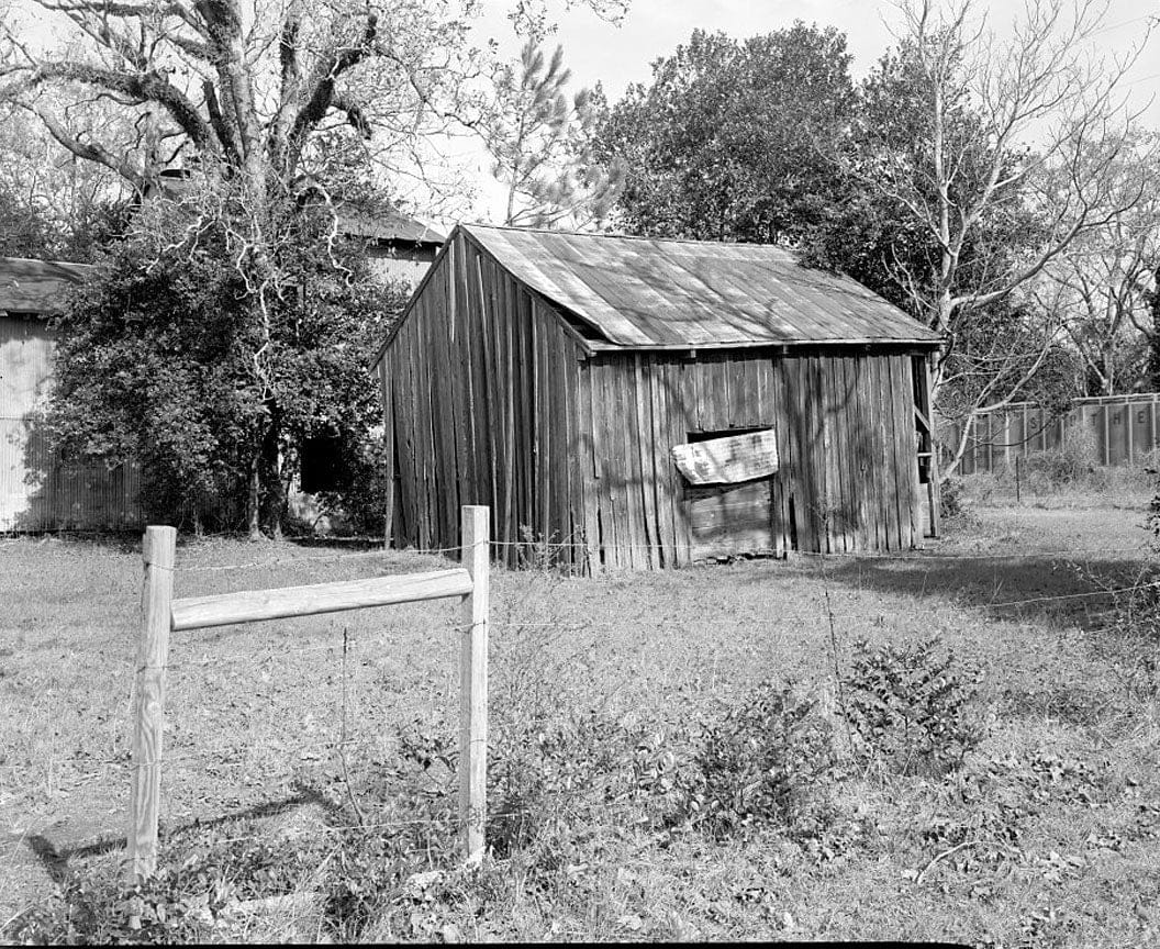 Historic Photo : Colonial Parkway, Yorktown to Jamestown Island, Yorktown, York County, VA 1 Photograph