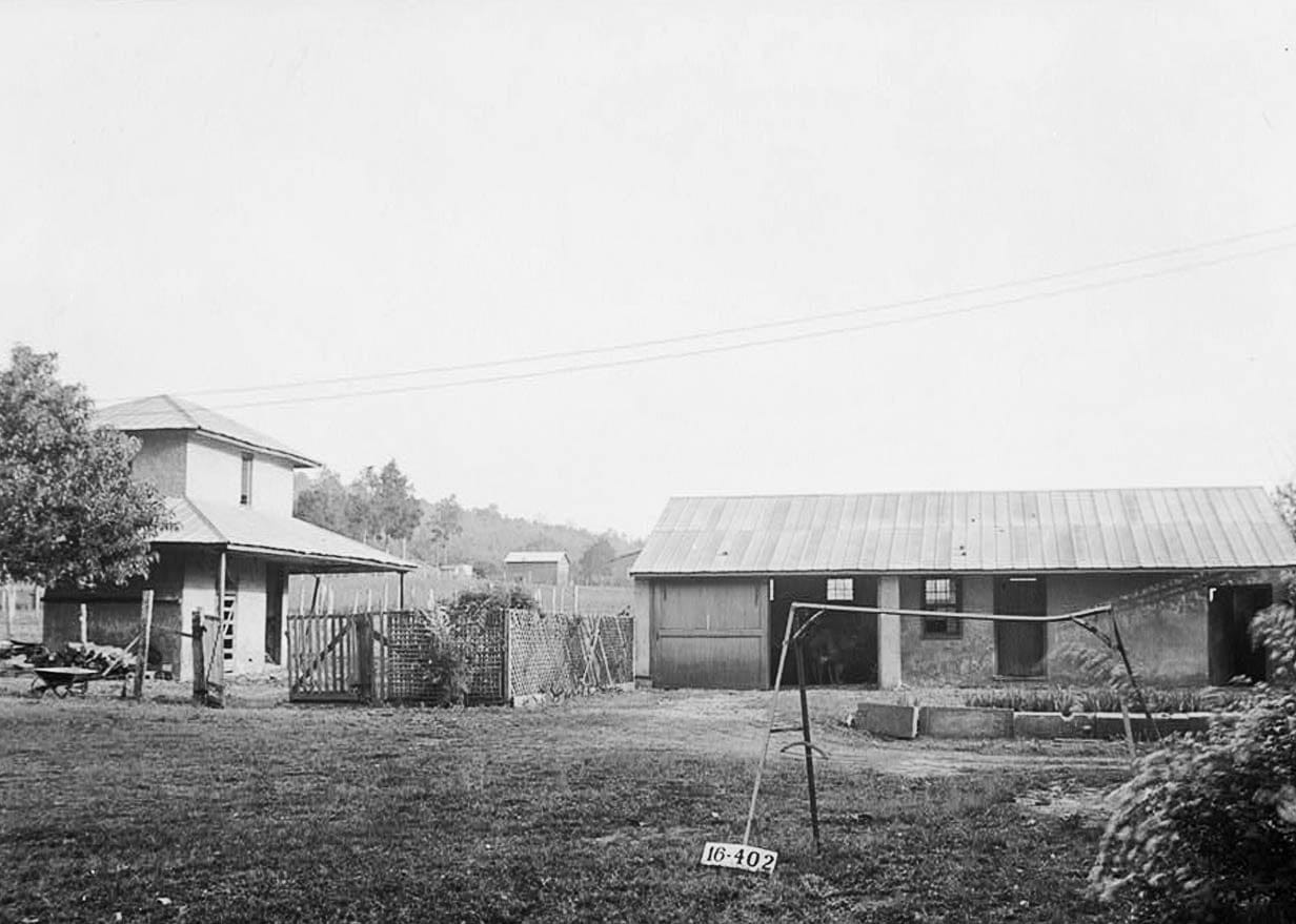 Historic Photo : Oaks Place, 808 Maysville Road, Huntsville, Madison County, AL 1 Photograph