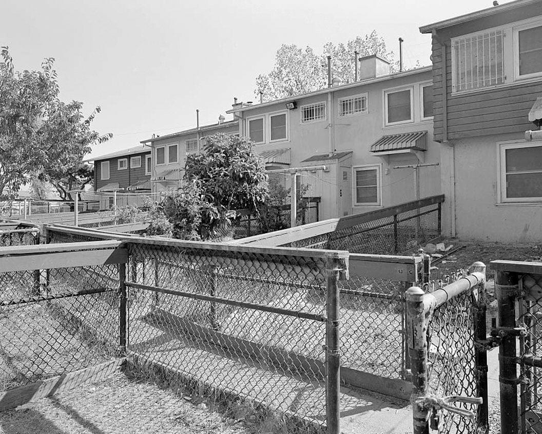 Historic Photo : Easter Hill Village, Building No. 25, North side of South Twenty-sixth Street, opposite Corto Square, Richmond, Contra Costa County, CA 2 Photograph