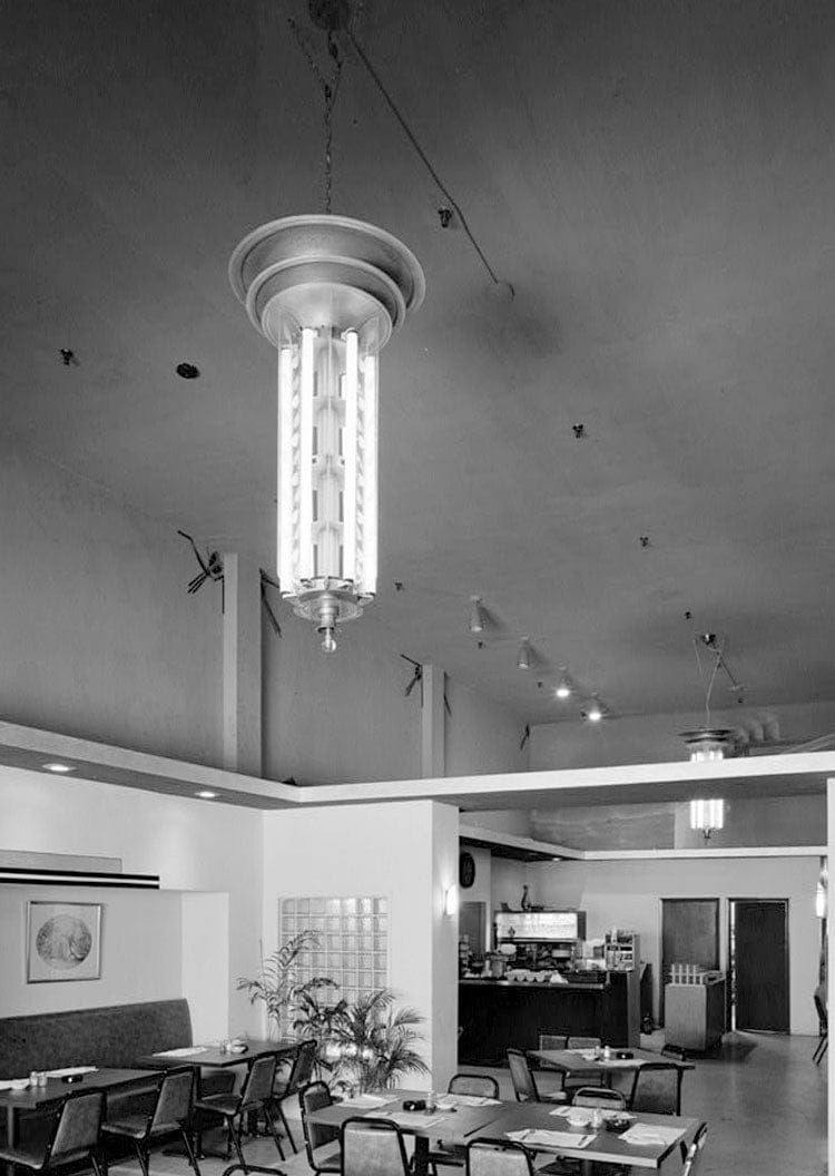 Historic Photo : Luigi's Restaurant, Lincoln Road Mall, 900 Block, Miami, Miami-Dade County, FL 1 Photograph