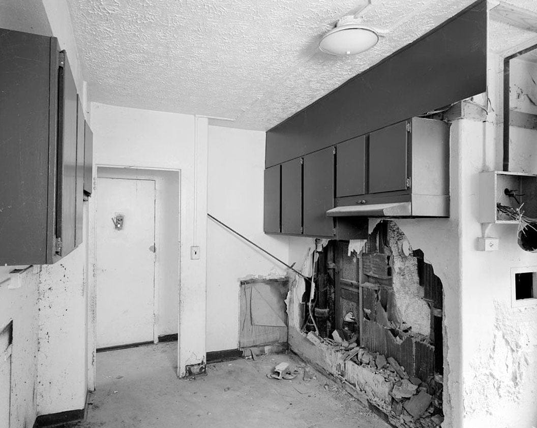 Historic Photo : Techwood Homes, Building No. 4, 489-499 Techwood Drive & 115-119 Pine Street, Atlanta, Fulton County, GA 4 Photograph
