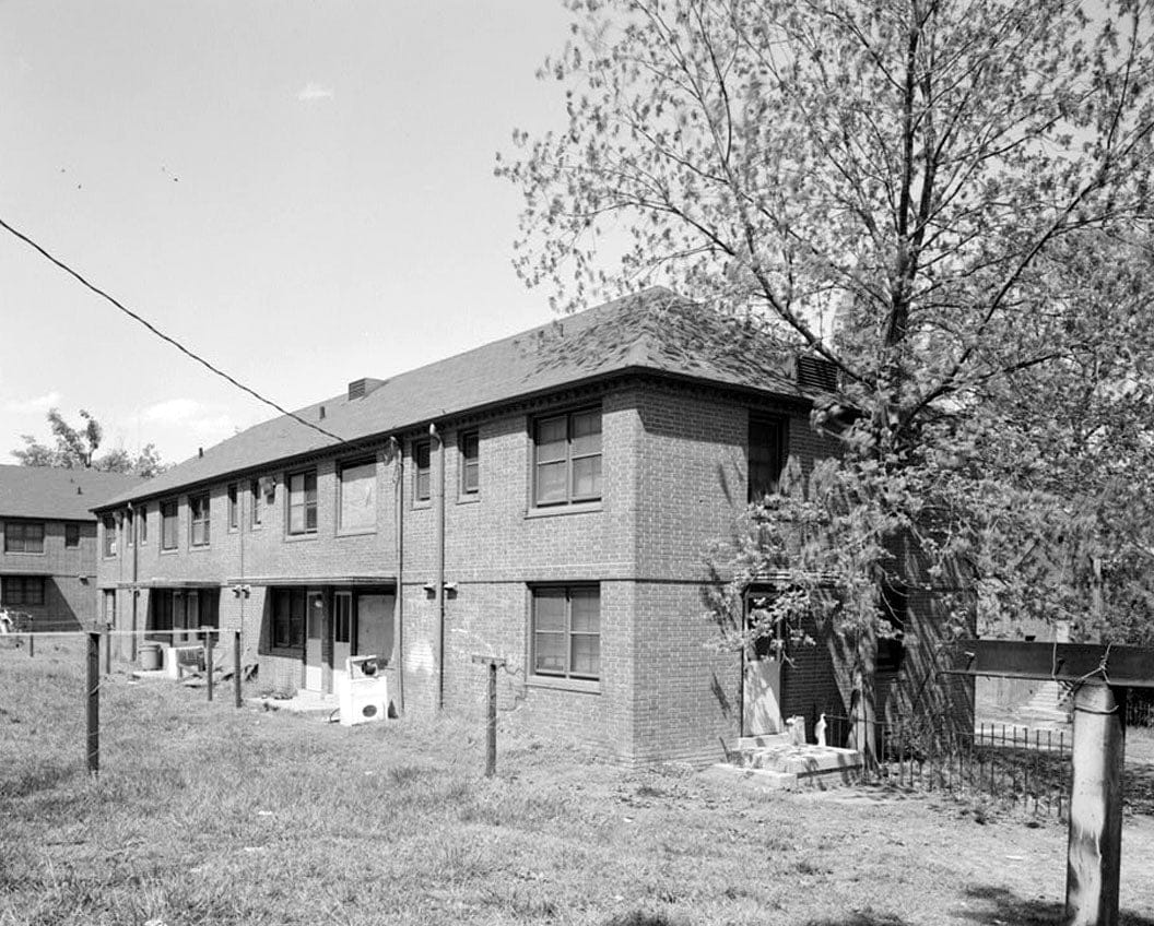 Historic Photo : Clark Howell Homes, Building I-2, 222 Hunnicutt Street, Atlanta, Fulton County, GA 3 Photograph