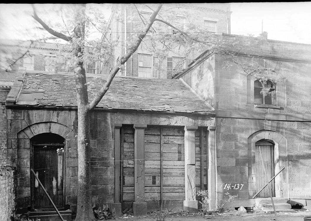 Historic Photo : Reid Servants' & Carriage House, 118 East State Street (rear lot), Savannah, Chatham County, GA 1 Photograph
