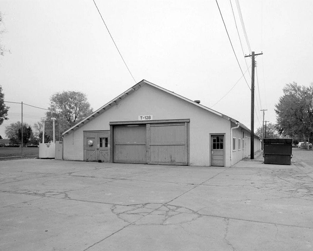 Historic Photo : Fitzsimons General Hospital, Officers' Garage, West Pennington Avenue, West of Building 129, Aurora, Adams County, CO 3 Photograph