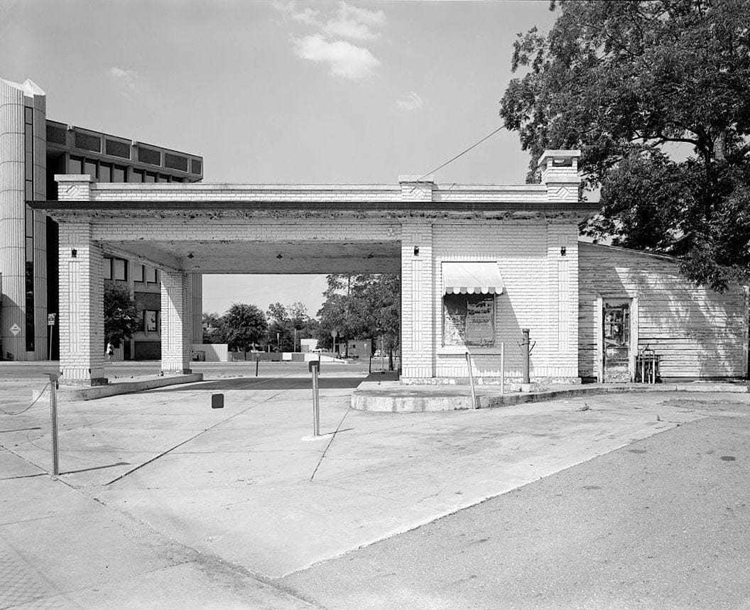 Historic Photo : Bethel Gulf Company Service Station, 203 Southeast First Avenue, Gainesville, Alachua County, FL 1 Photograph