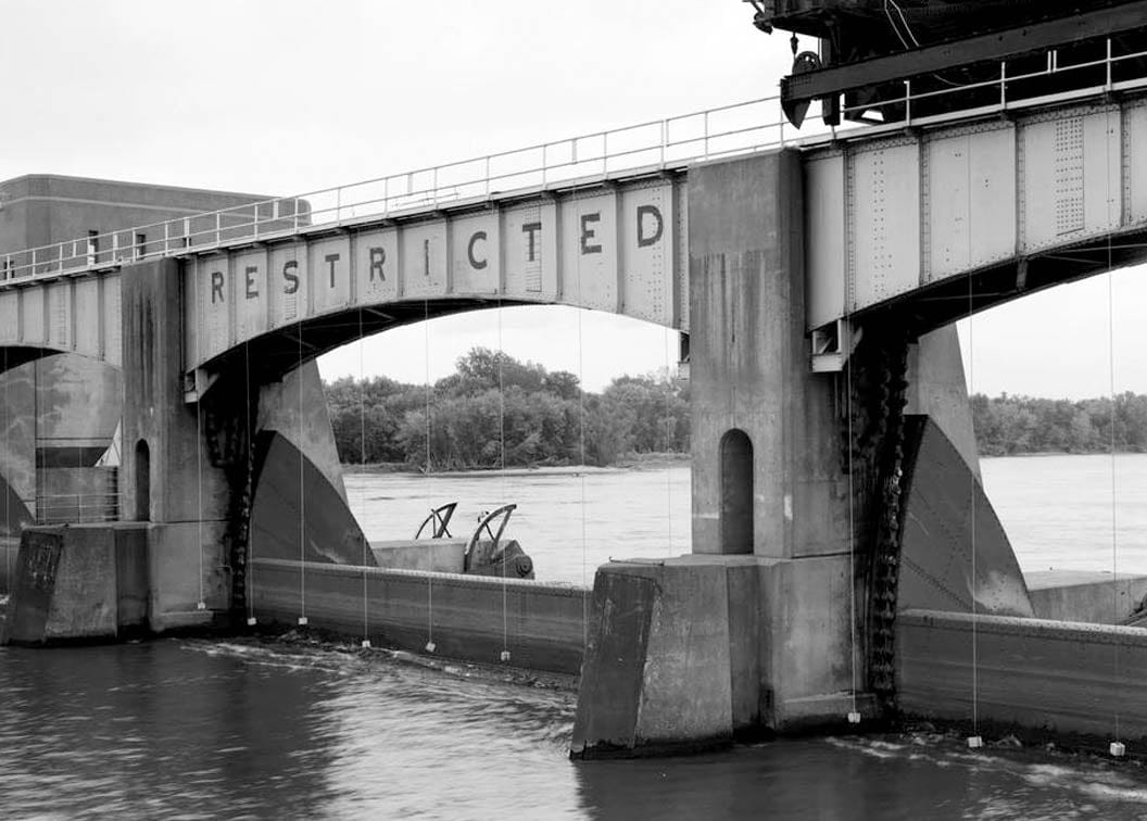 Historic Photo : Mississippi River 9-Foot Channel Project, Lock & Dam No. 12, Upper Mississippi River, Bellevue, Jackson County, IA 14 Photograph