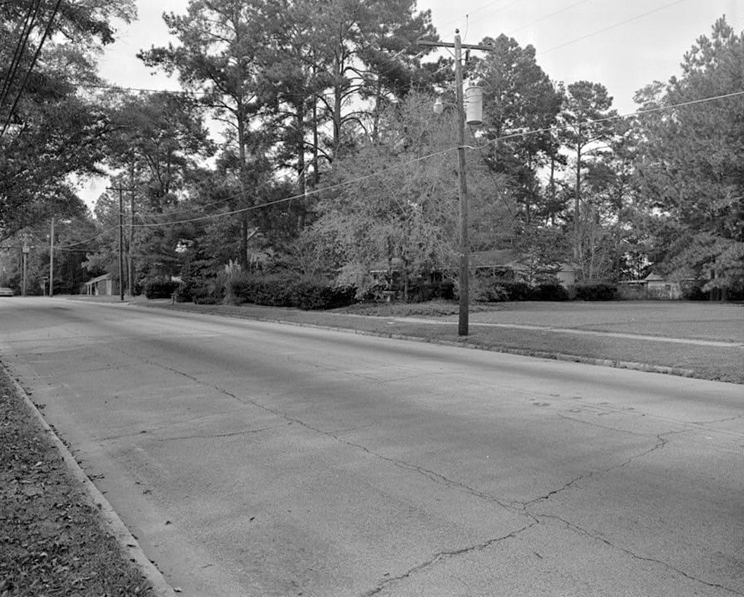 Gaskin Avenue Neighborhood, Dart Street to east, CSX Railroad to south, Pearl & Madison Avenues to west, & Wilson & Gordon Streets to north, Douglas, Coffee County, GA 1
