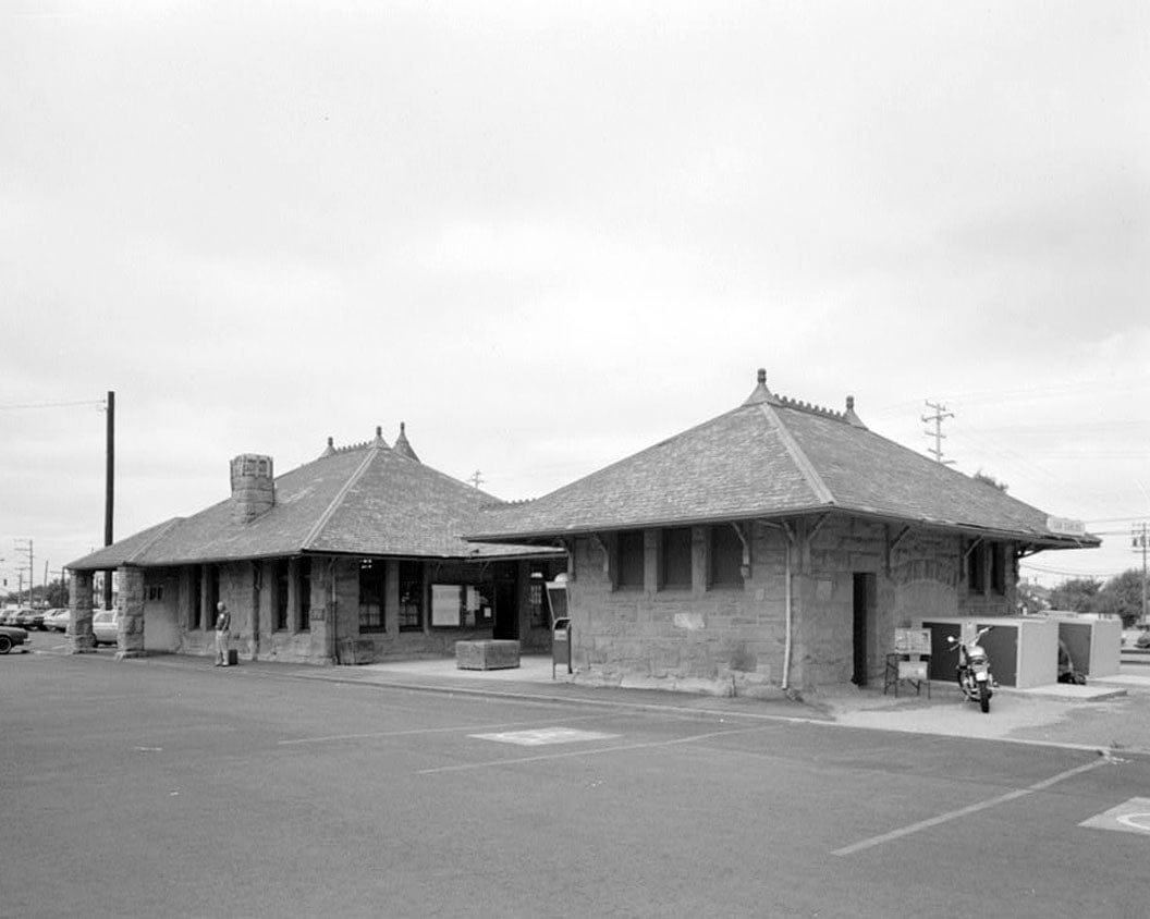 Historic Photo : Southern Pacific Depot, 559 El Camino Real, San Carlos, San Mateo County, CA 4 Photograph