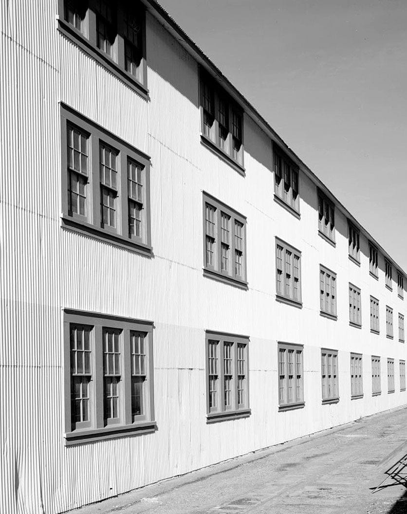 Historic Photo : Mare Island Naval Shipyard, Supply Building, Walnut Avenue, southeast corner of Walnut Avenue & Fifth Street, Vallejo, Solano County, CA 3 Photograph