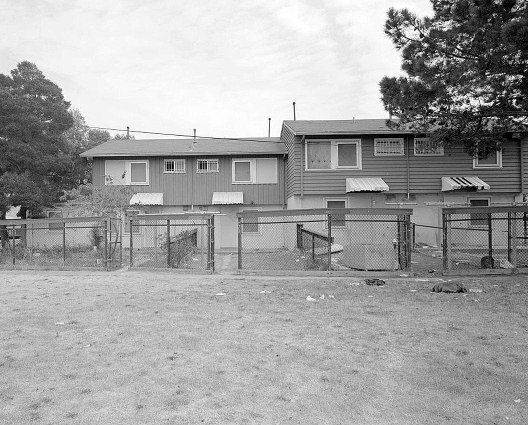 Historic Photo : Easter Hill Village, Building No. 27, Southwest corner of South Twenty-sixth Street & Corto Square, Richmond, Contra Costa County, CA 1 Photograph