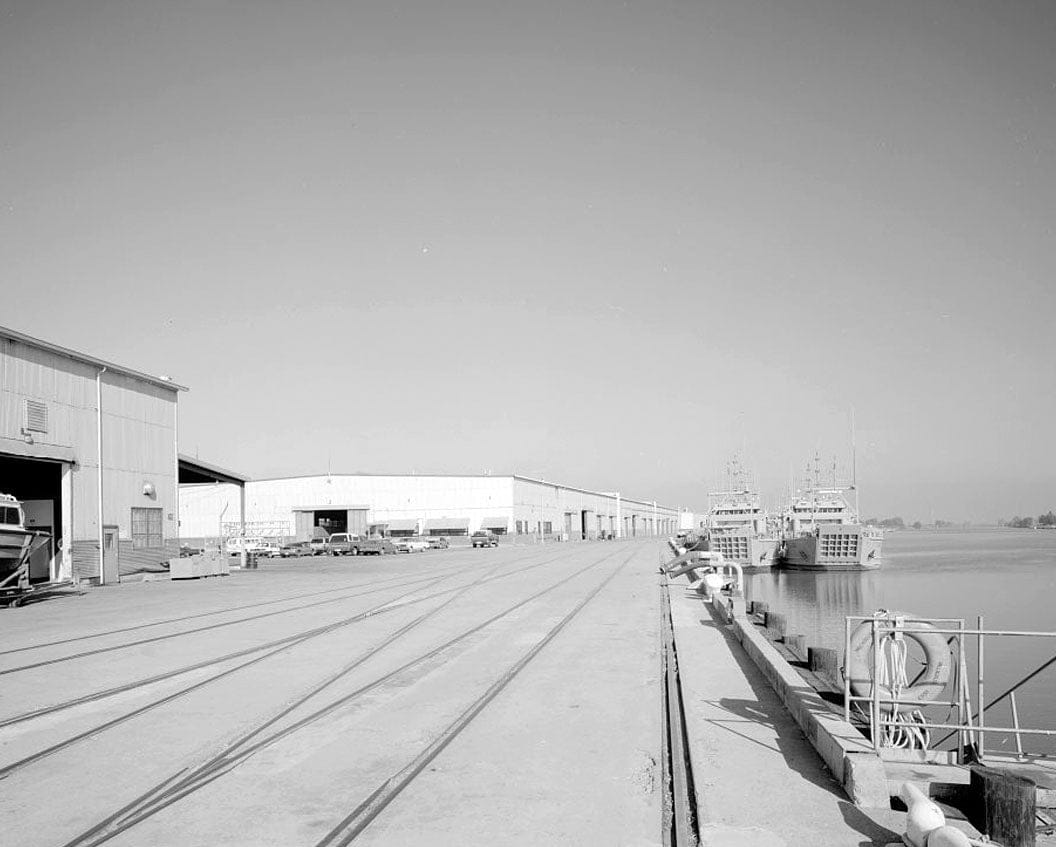 Historic Photo : Naval Supply Annex Stockton, Transit Shed Embarcadero Type, Along Embarcadero, Stockton, San Joaquin County, CA 1 Photograph