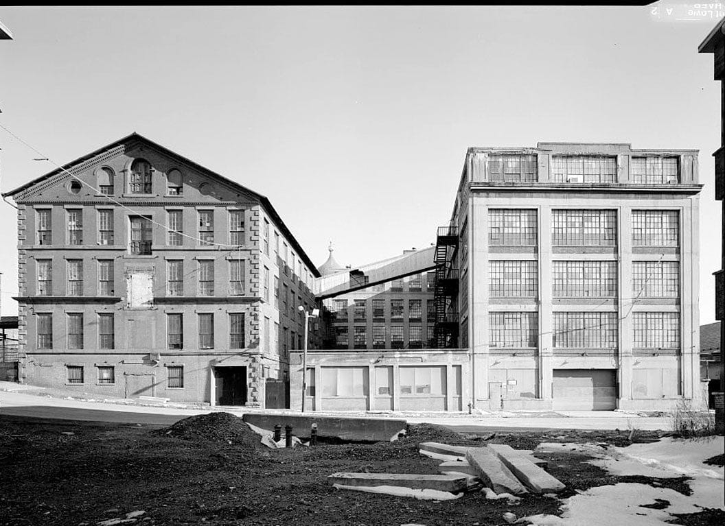 Historic Photo : Colt Fire Arms Company, East Armory Building, 36-150 Huyshope Avenue, 17-170 Van Dyke Avenue, 49 Vredendale Avenue, Hartford, Hartford County, CT 3 Photograph