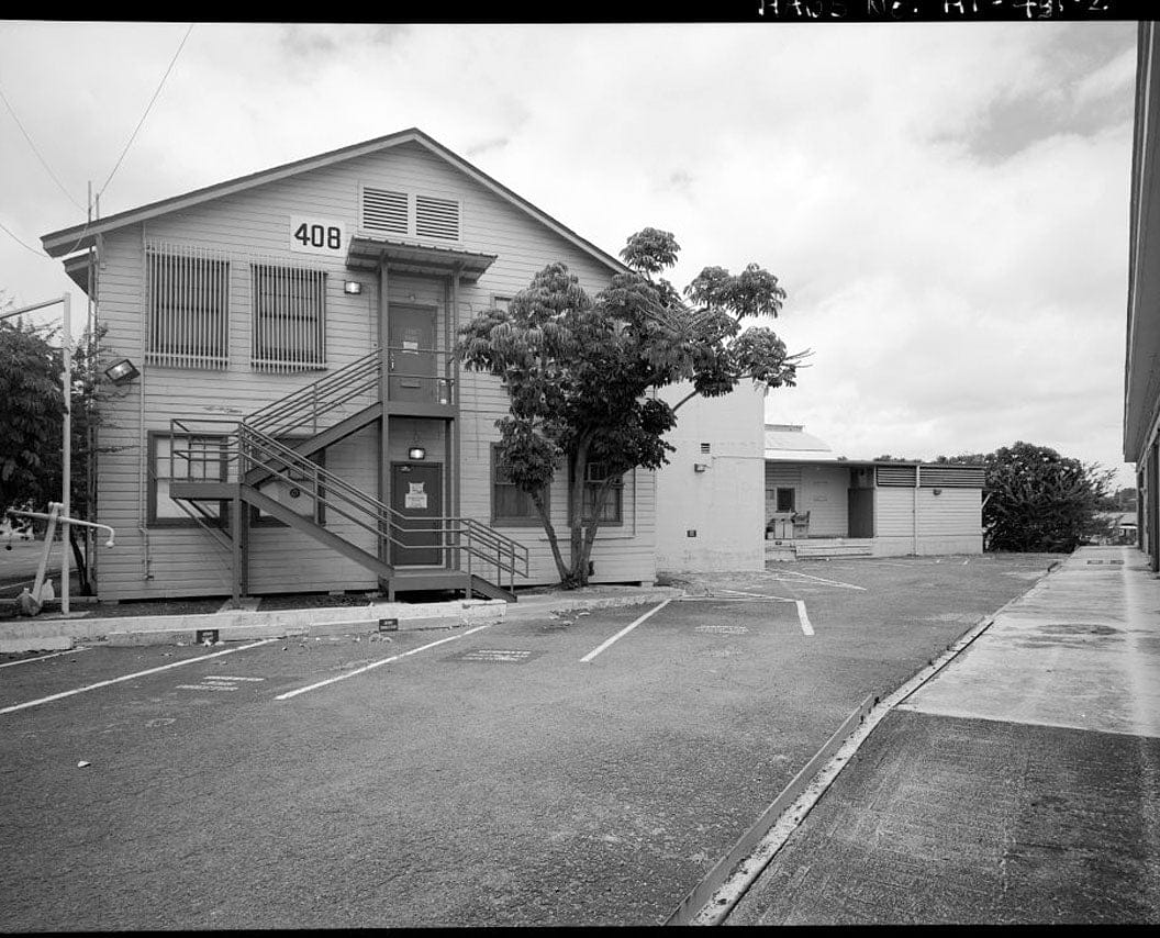 Historic Photo : U.S. Naval Base, Pearl Harbor, Accounting Building, Kuahua and Hurt Avenues, Pearl City, Honolulu County, HI 1 Photograph