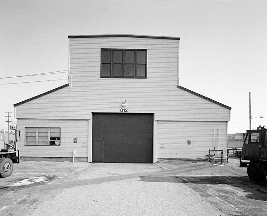 Historic Photo : Oakland Army Base, Vehicle Maintenance Shop, Tobruk Street, between Warehouse Road & Ukraine Street, Oakland, Alameda County, CA 1 Photograph