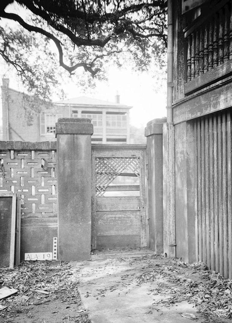 Historic Photo : Waring House, Gates, 351 Government Street, Mobile, Mobile County, AL 1 Photograph