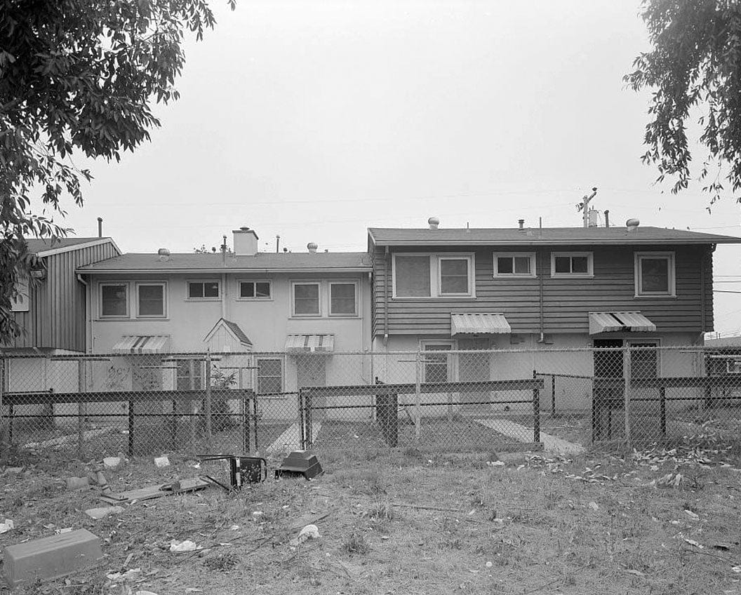 Historic Photo : Easter Hill Village, Building No. 11, South side of Hinkley Avenue, west of South Twenty-Sixth Street, Richmond, Contra Costa County, CA 2 Photograph