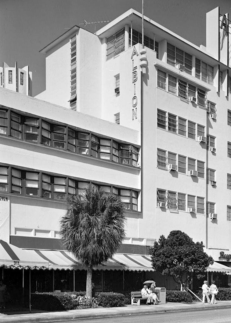 Historic Photo : Lincoln Road Mall, Miami, Miami-Dade County, FL 2 Photograph