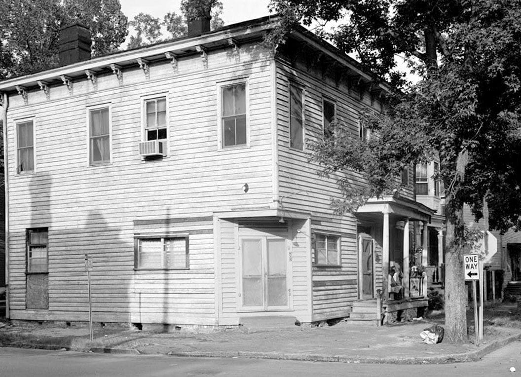 Historic Photo : Savannah Victorian Historic District, Bounded by Gwinnett, East Broad, West Broad Street & Anderson Lane, Savannah, Chatham County, GA 23 Photograph