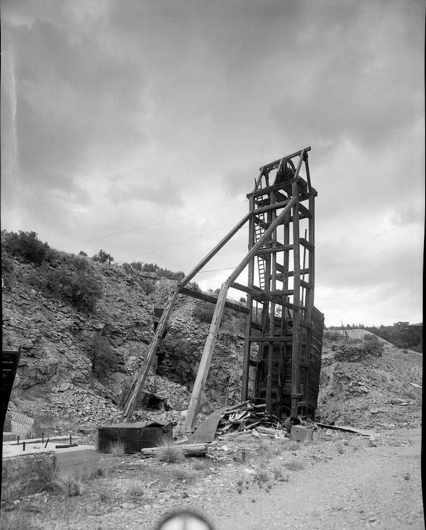 Historic Photo : El Paso Lode, Headframe, 1.5 mile east of Cripple Creek, Cripple Creek, Teller County, CO 1 Photograph