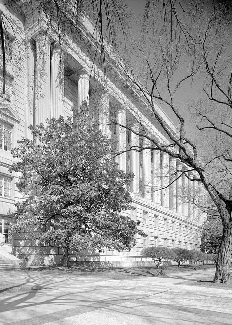 Historic Photo : United States Department of Commerce, Bounded by Fourteenth, Fifteenth, and E streets and Constitution Avenue, Washington, District of Columbia, DC 5 Photograph