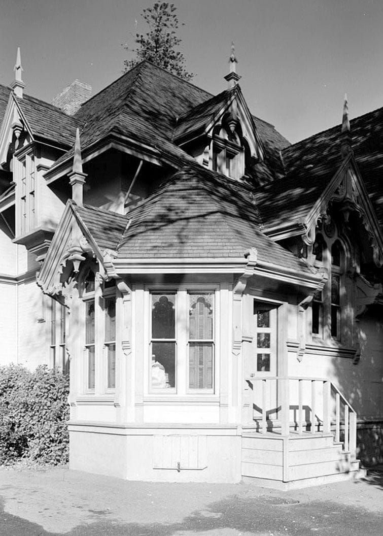 Historic Photo : J. Mora Moss House, Broadway & MacArthur Boulevard, Oakland, Alameda County, CA 1 Photograph