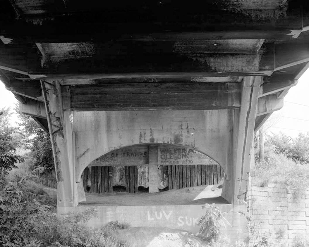 Historic Photo : Marsh Rainbow Arch Bridge, West Eighth Street North, Newton, Jasper County, IA 26 Photograph