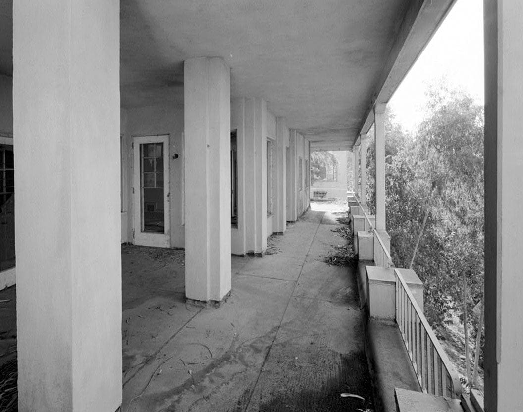 Historic Photo : Vista del Arroyo Hotel, Bungalow A, 125 South Grand Avenue, Pasadena, Los Angeles County, CA 1 Photograph