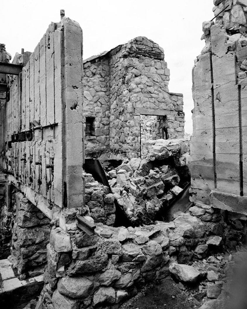 Historic Photo : Mount Evans Crest House, State Route 5, Mount Evans summit, Arapaho National Forest, Idaho Springs, Clear Creek County, CO 5 Photograph
