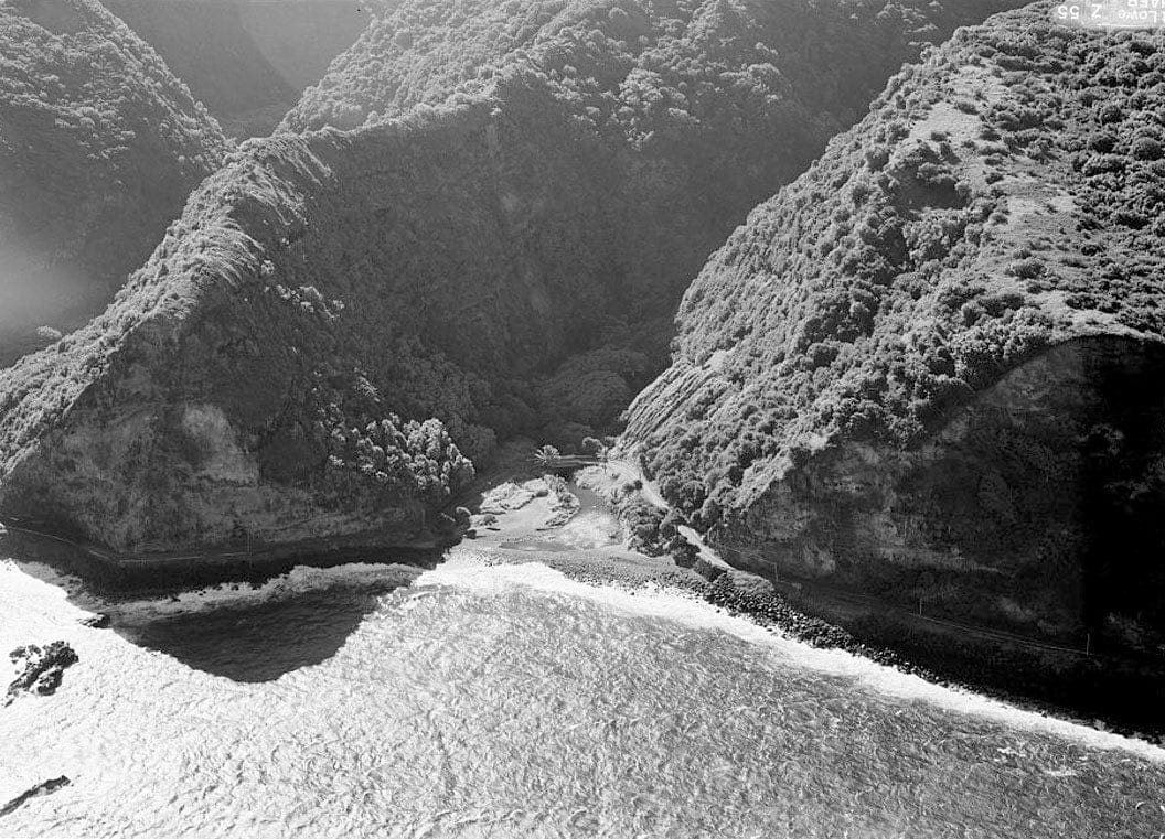 Historic Photo : Hana Belt Road, Between Haiku and Kaipahulu, Hana, Maui County, HI 3 Photograph