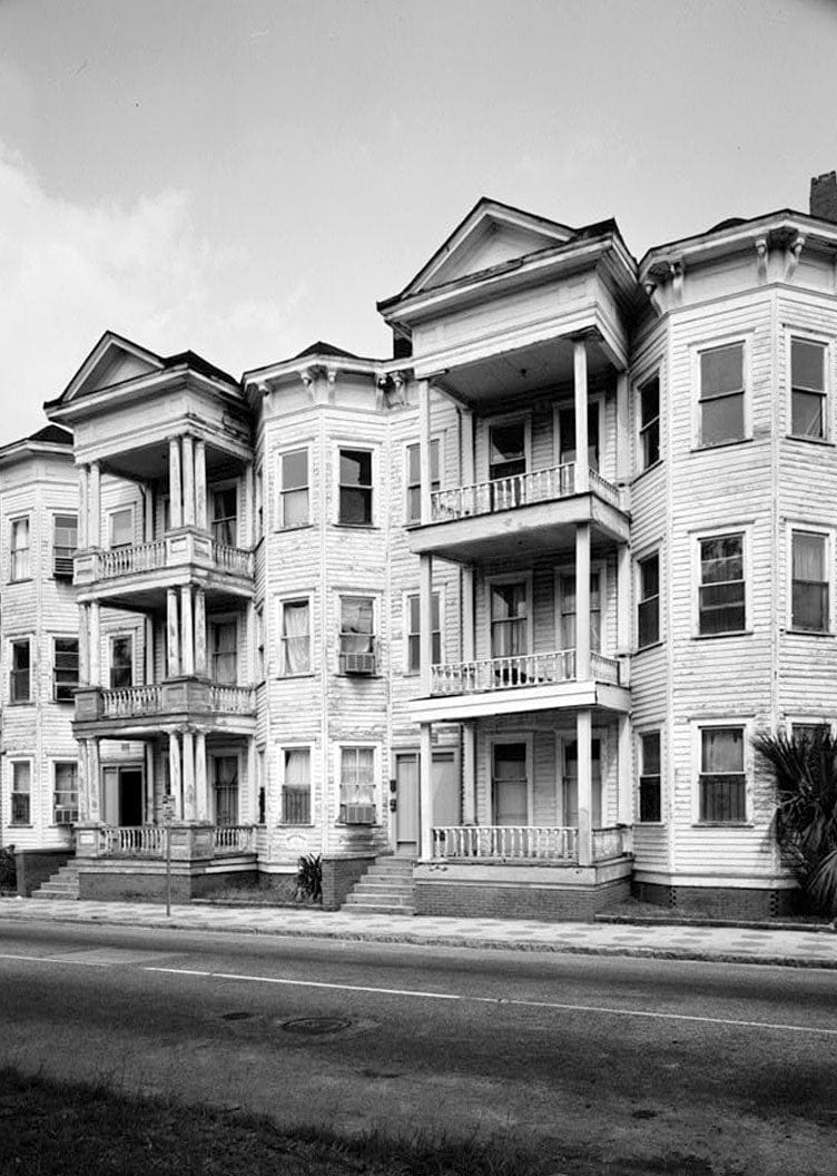 Historic Photo : Savannah Victorian Historic District, 818 Drayton Street (House), Savannah, Chatham County, GA 1 Photograph