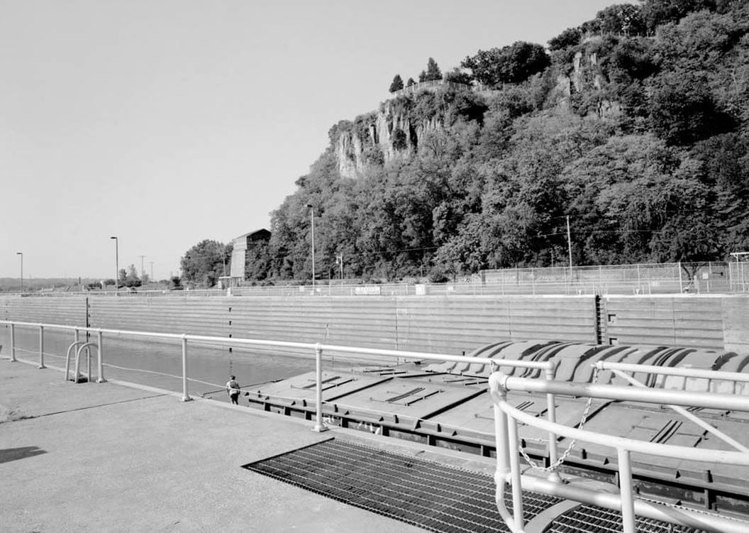 Historic Photo : Mississippi River 9-Foot Channel Project, Lock & Dam No. 11, Upper Mississippi River, Dubuque, Dubuque County, IA 15 Photograph