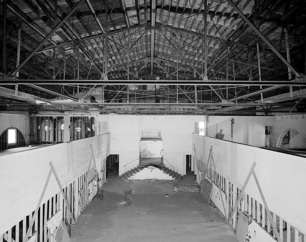 Historic Photo : Grand Central Air Terminal, 1310 Air Way, Glendale, Los Angeles County, CA 1 Photograph