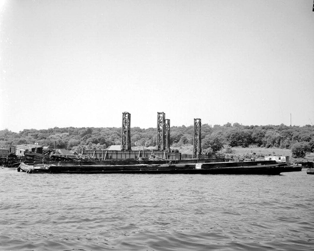 Historic Photo : Thames Tow Boat Company, Foot of Farnsworth Street, New London, New London County, CT 20 Photograph